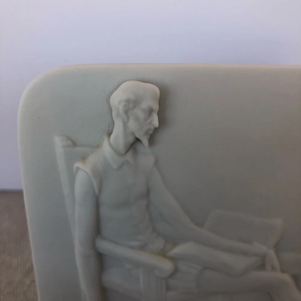 Lladró Collector’s Society Vintage White Porcelain Bisque Don Quixote Plaque - Picture 4 of 8